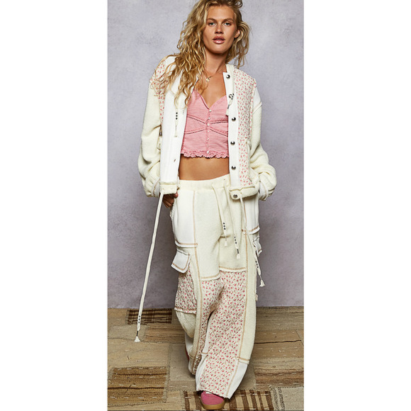 Sold out - Picture 1 of 3